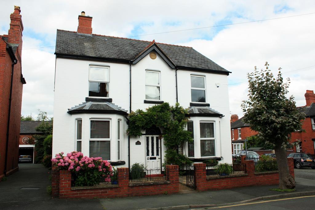 Laurels Bed and Breakfast Oswestry Buitenkant foto