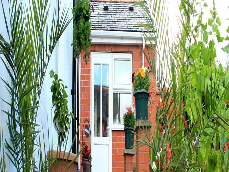 Laurels Bed and Breakfast Oswestry Buitenkant foto