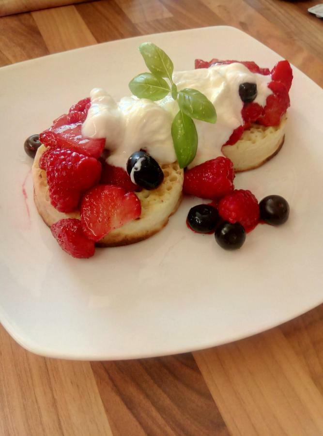Laurels Bed and Breakfast Oswestry Buitenkant foto