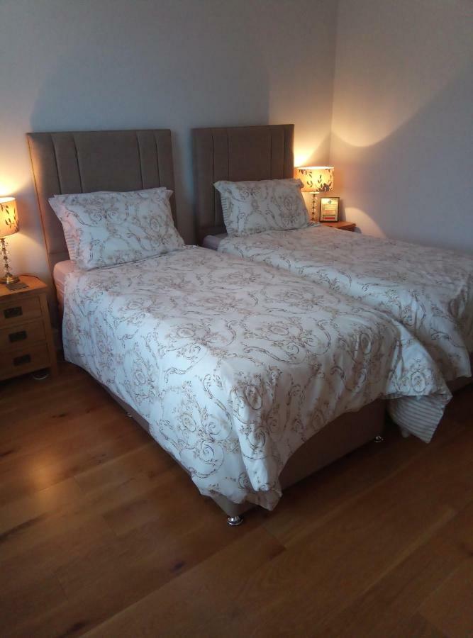 Laurels Bed and Breakfast Oswestry Buitenkant foto